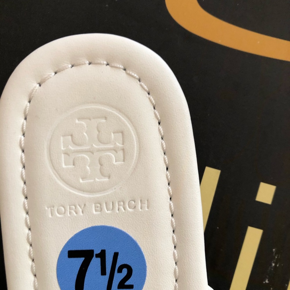 Tory Burch sandal - Picture 3 of 4